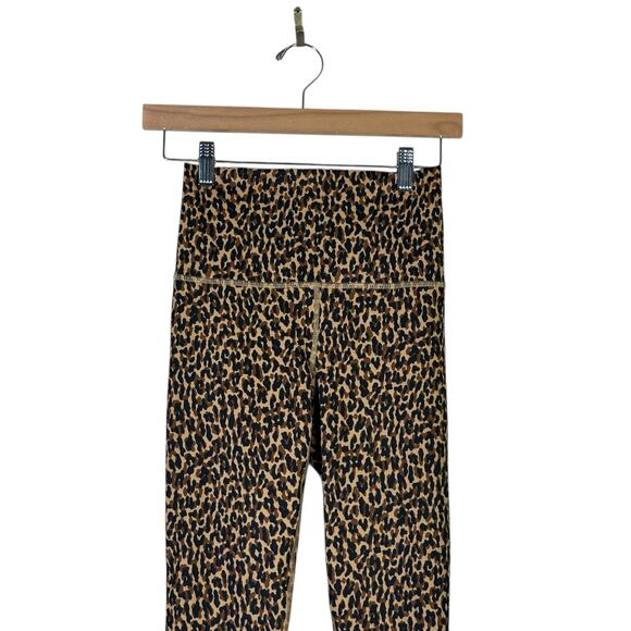 NWT Fabletics PowerHold Leggings Size XS Brown Leopard Print 7/8 Ultra High Rise - Picture 3 of 10